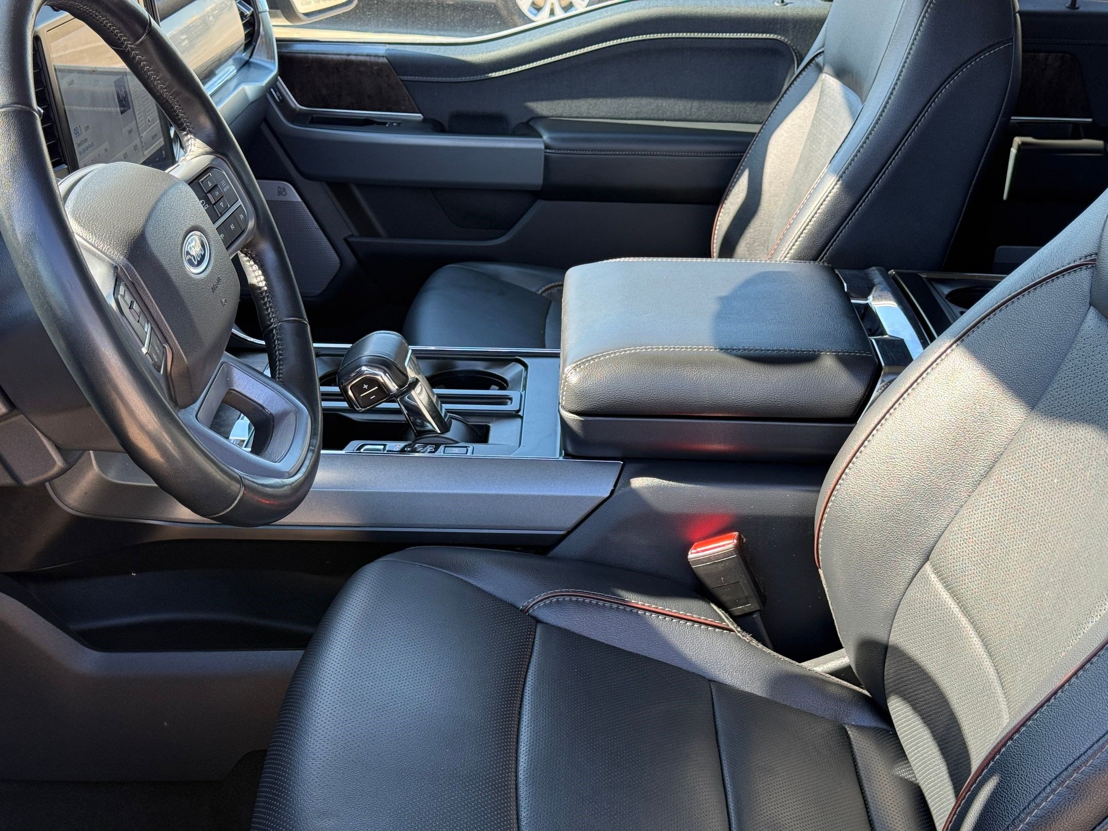 Certified 2023 Ford F150 Lariat w/ Trailer Tow Package image 5