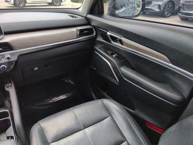 Used 2020 Kia Telluride SX w/ Towing Package FWD image 17
