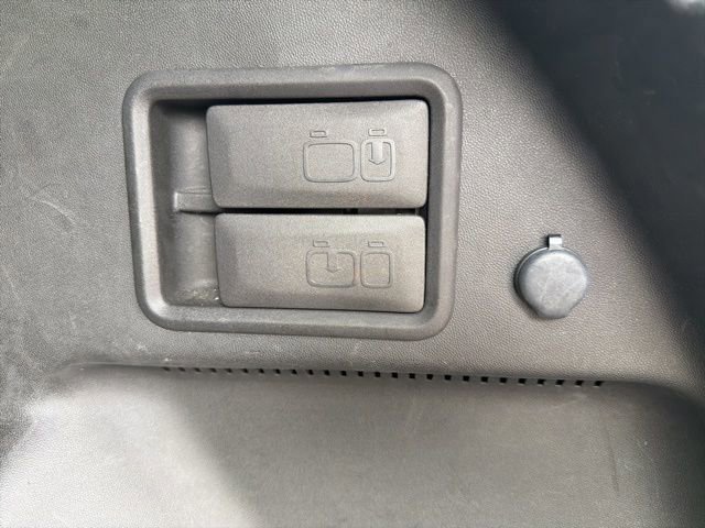 Used 2021 Chevrolet Equinox LT AWD/4WD image 13