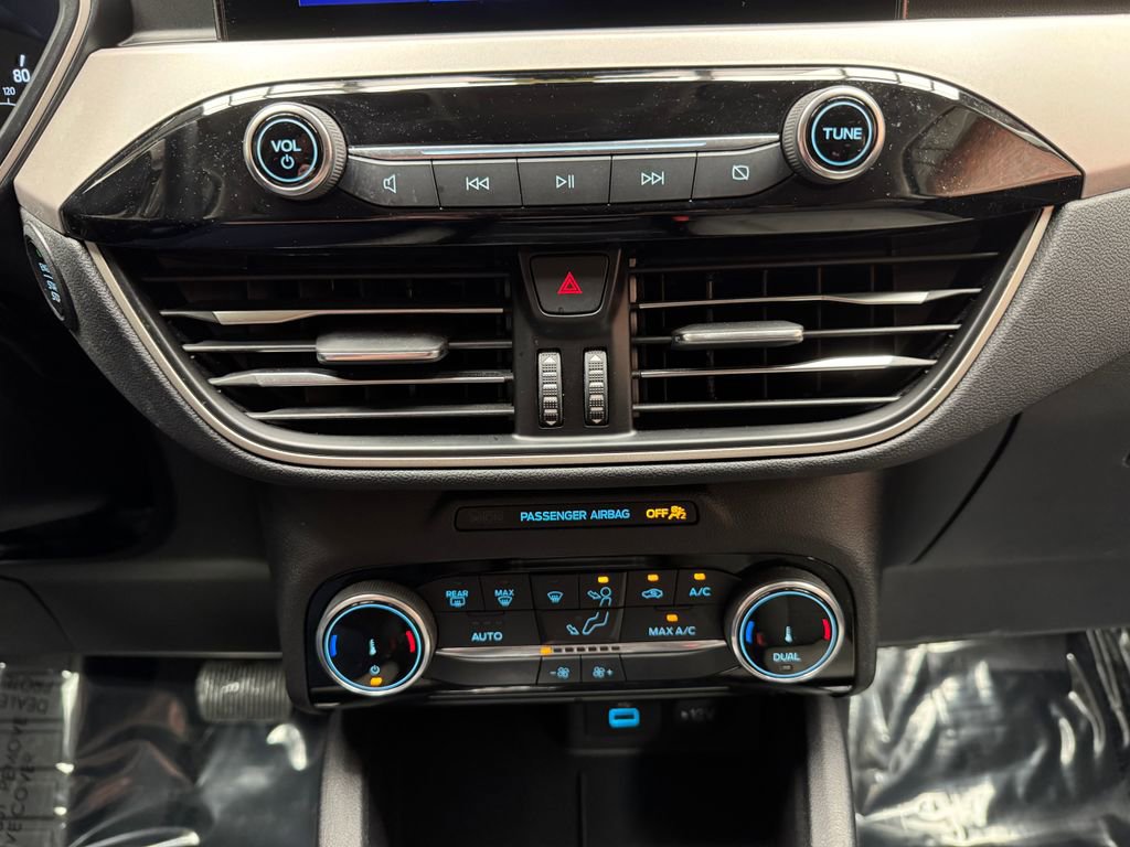 Certified 2022 Ford Escape SE w/ Convenience Package image 22