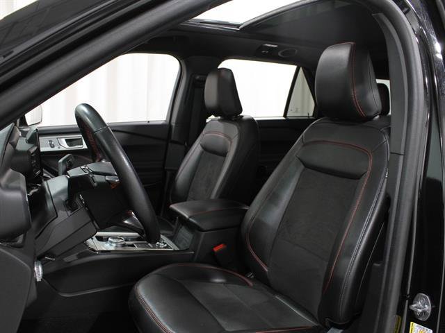 Certified 2023 Ford Explorer ST-Line w/ Class IV Trailer Tow Package image 7