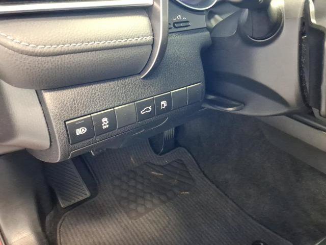 Used 2018 Toyota Camry SE FWD image 14