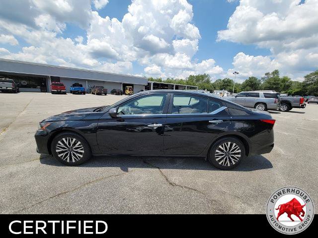Used 2024 Nissan Altima 2.5 SV FWD image 2
