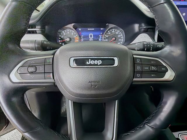 Used 2022 Jeep Compass Latitude w/ Sun and Sound Group AWD/4WD image 13