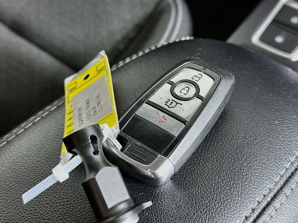 Certified 2025 Ford Escape Active AWD/4WD image 22