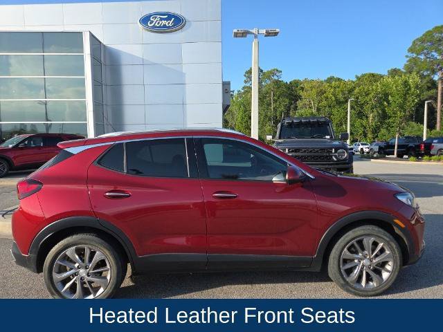 Used 2023 Buick Encore GX Essence w/ Experience Buick Package FWD image 2