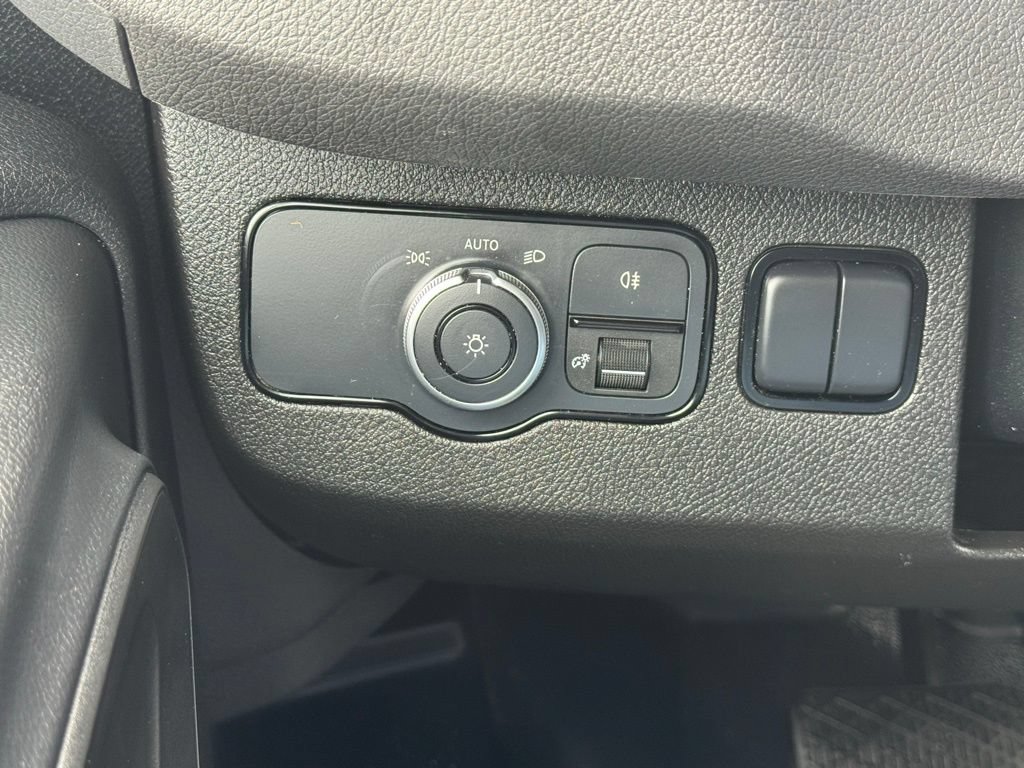 Used 2023 Mercedes-Benz Sprinter 2500 image 14