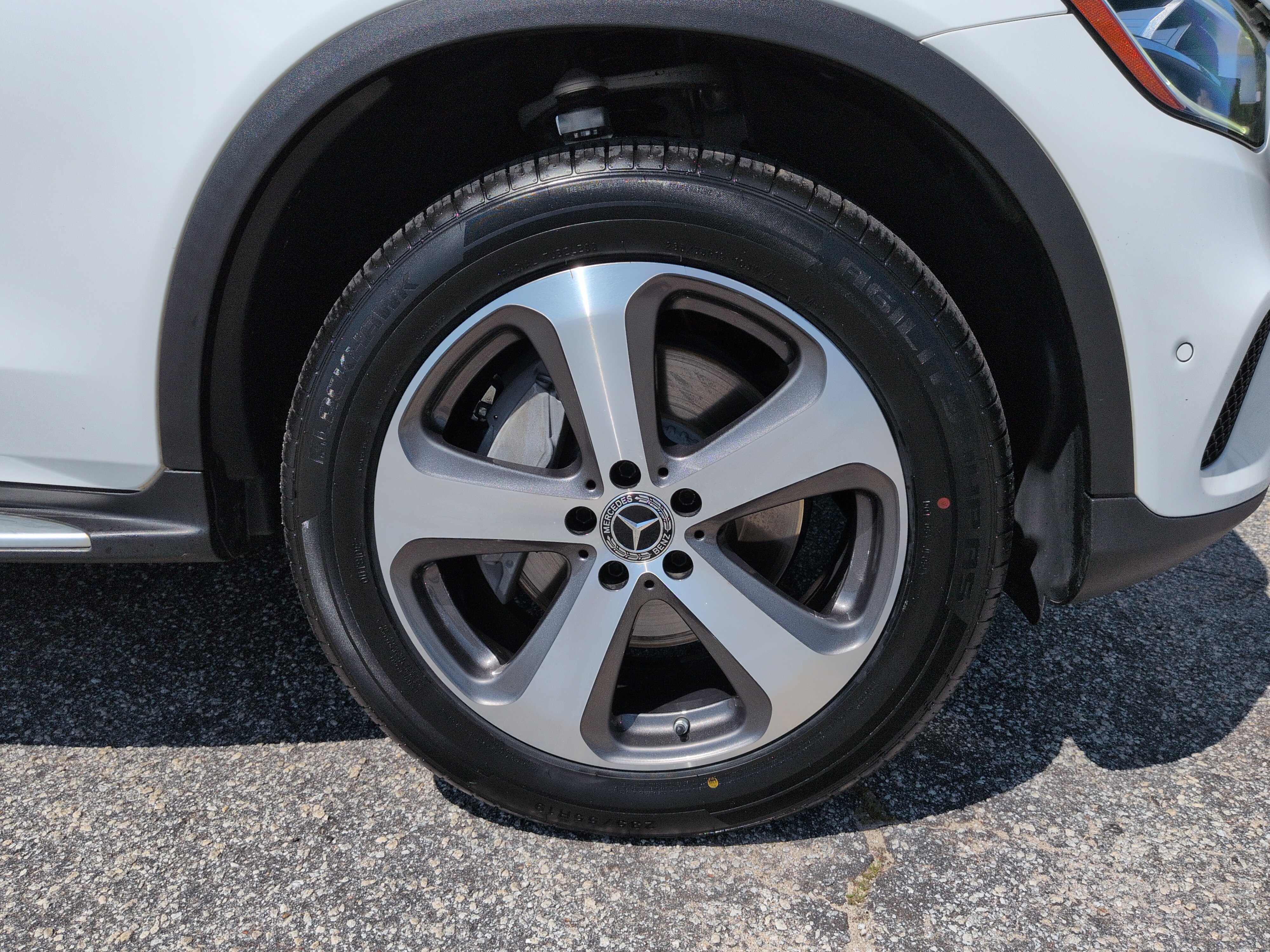 Used 2022 Mercedes-Benz GLC 300 4MATIC Coupe image 9