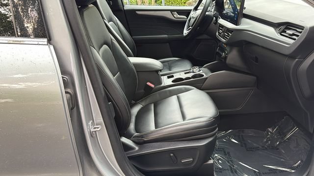 Certified 2024 Ford Escape Platinum AWD/4WD image 13