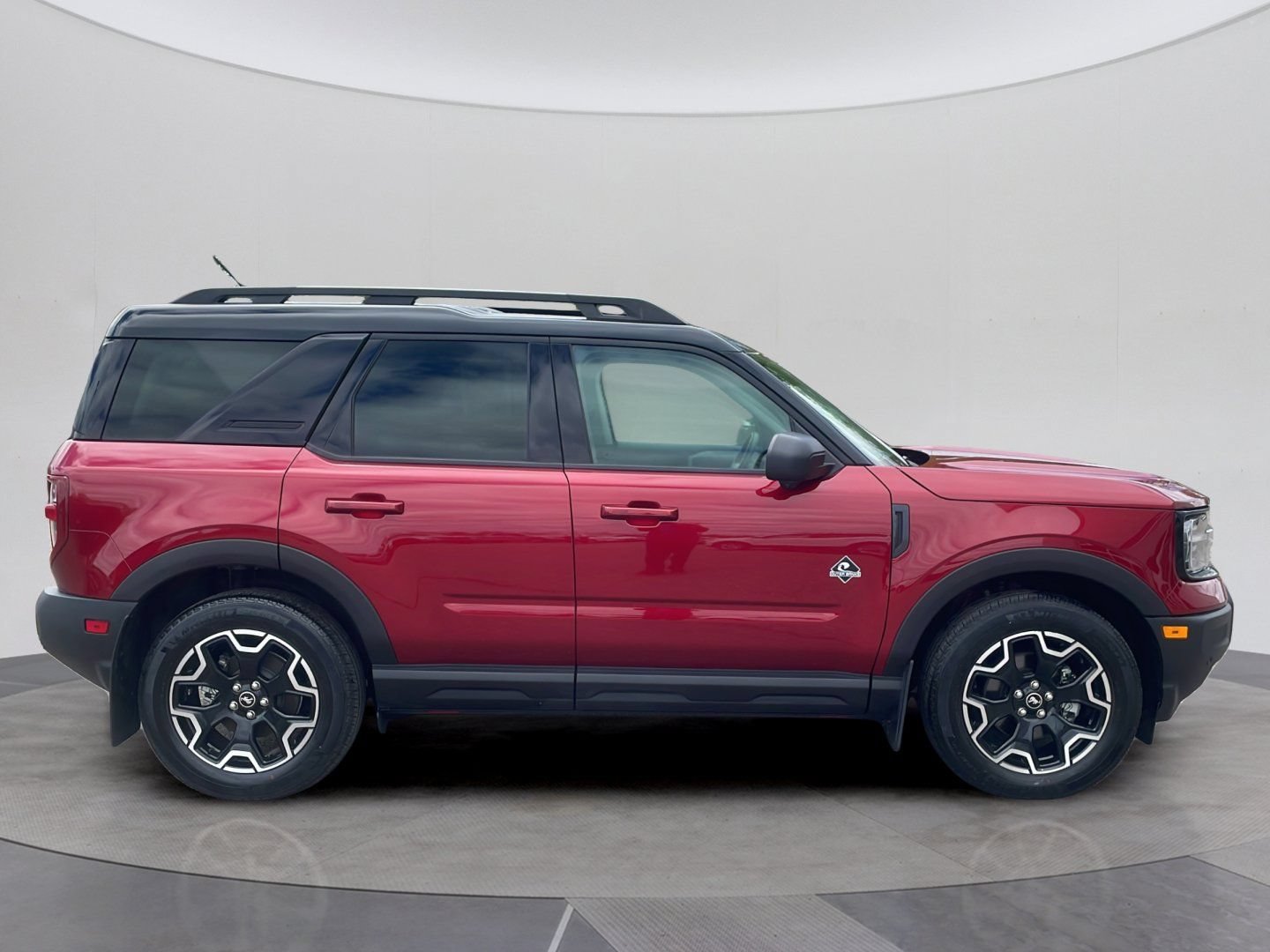 Certified 2025 Ford Bronco Sport Outer Banks w/ Outer Banks Tech Package+ AWD/4WD image 7