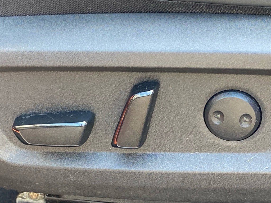 Used 2021 Nissan Rogue Platinum image 11