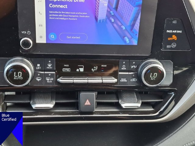 Used 2024 Toyota Highlander LE FWD image 28