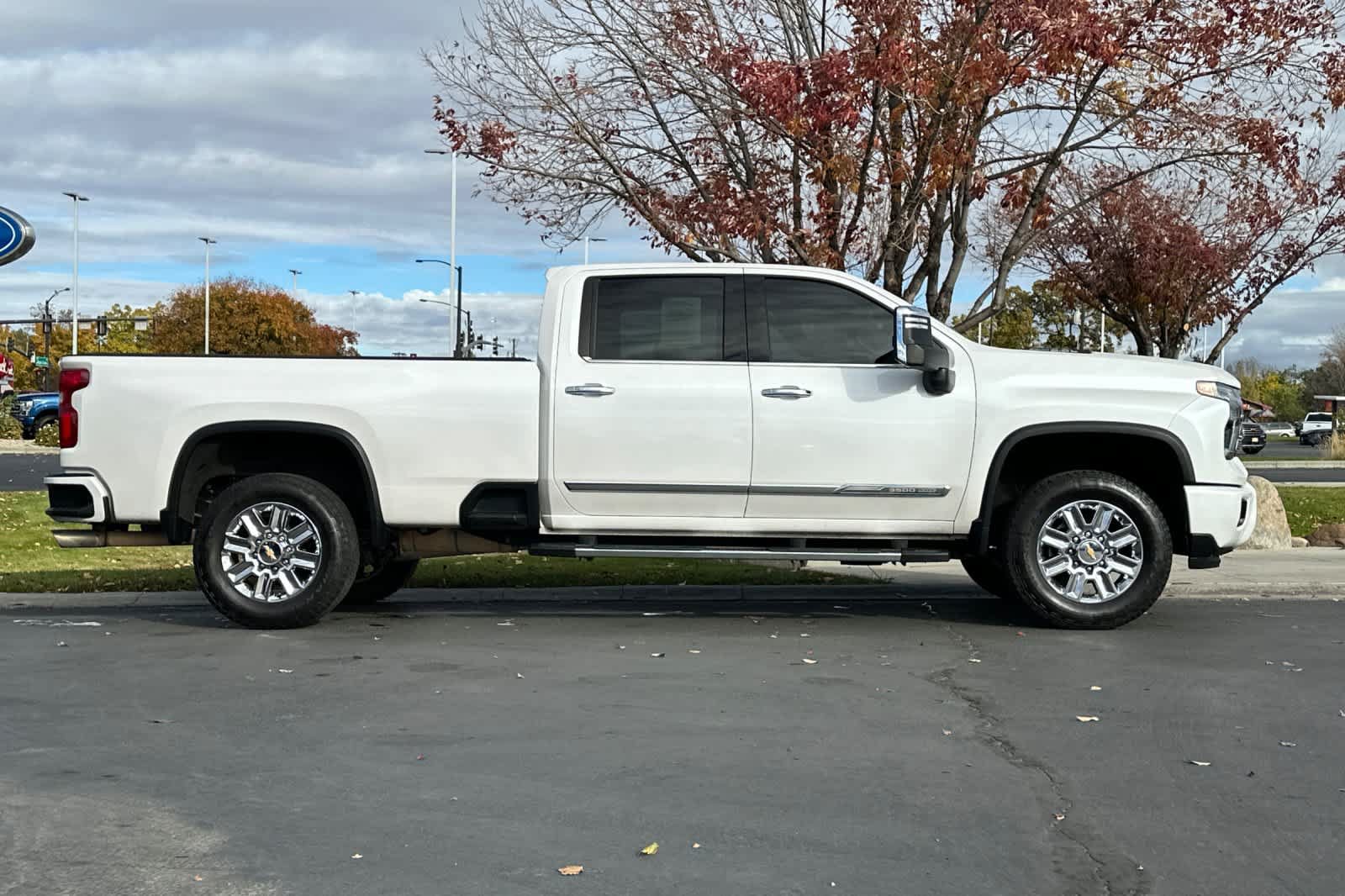 Used 2024 Chevrolet Silverado 3500 High Country AWD/4WD image 8