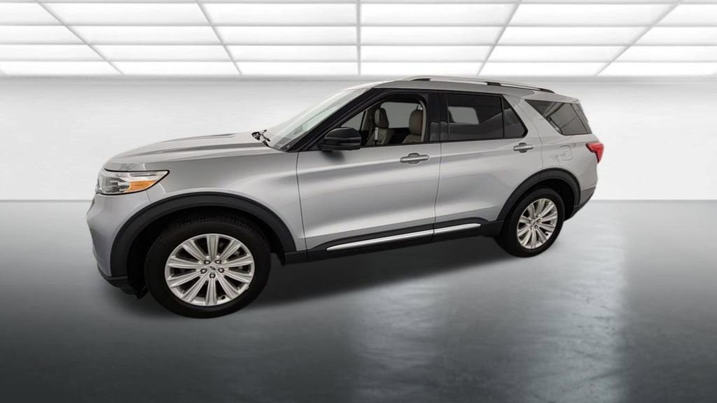 Certified 2020 Ford Explorer Limited w/ Class III Trailer Tow Package image 4