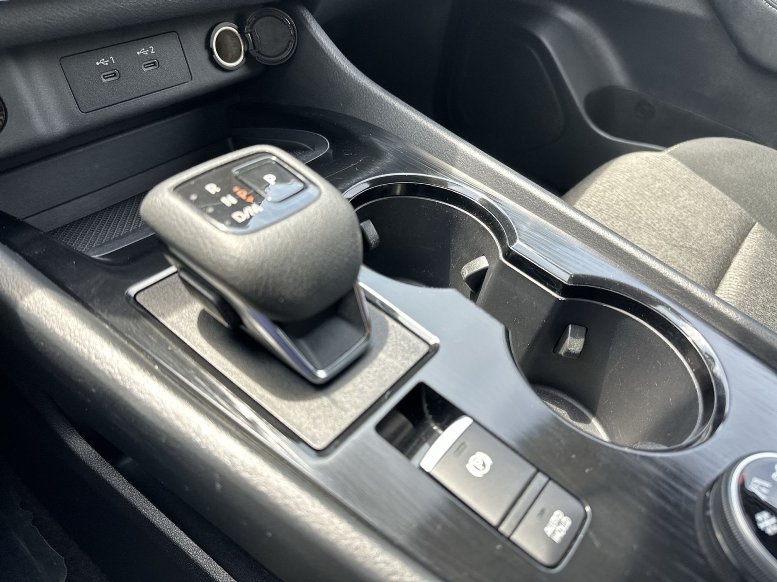 Used 2024 Nissan Rogue SV AWD/4WD image 29