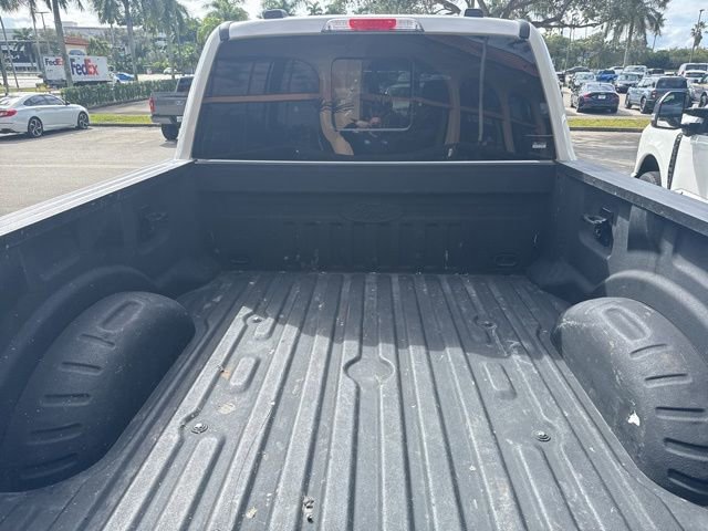Certified 2022 Ford F250 Lariat w/ Black Appearance Package image 14