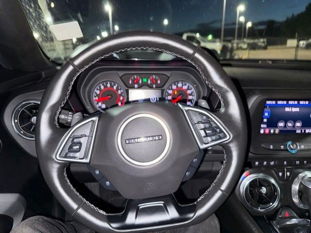 Used 2020 Chevrolet Camaro LT RWD image 16