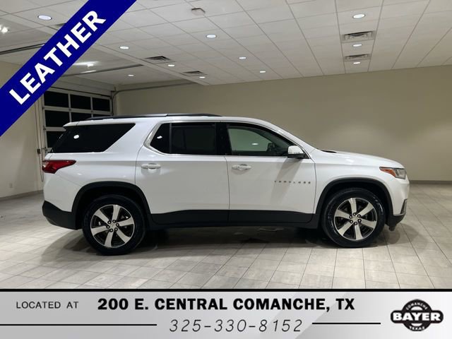 Used 2021 Chevrolet Traverse LT w/ LT Premium Package image 2