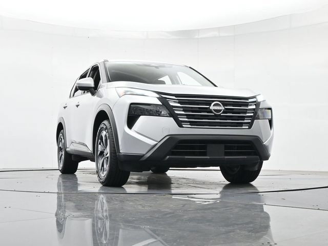 Used 2025 Nissan Rogue SV FWD image 34