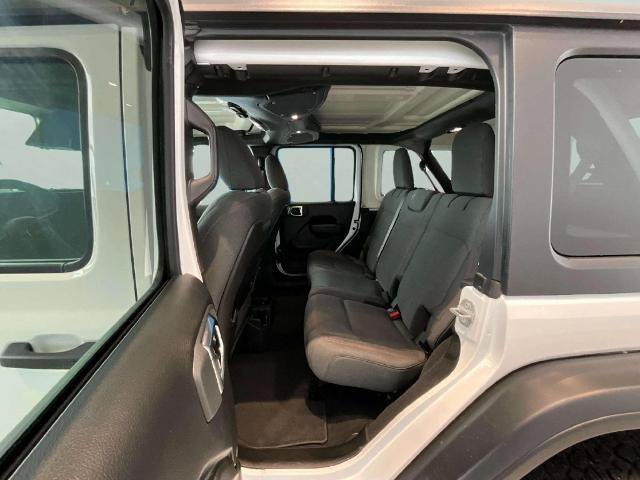 Used 2026 Jeep Wrangler Unlimited Rubicon AWD/4WD image 16