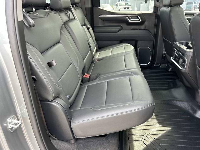 Used 2025 Chevrolet Silverado 1500 LTZ w/ LTZ Premium Package AWD/4WD image 23