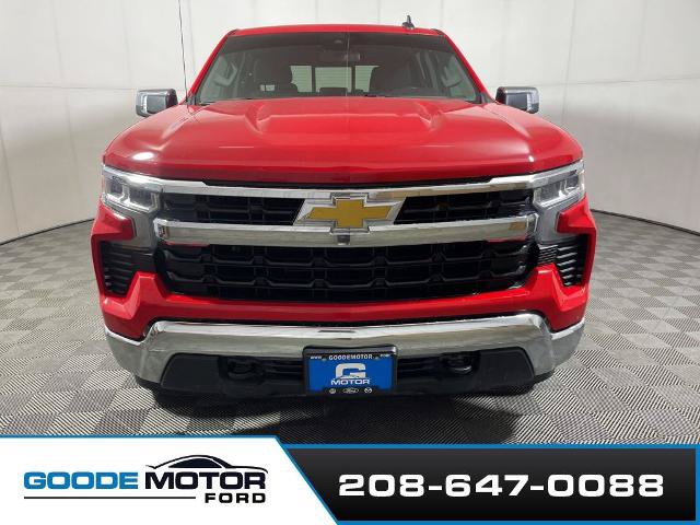 Used 2023 Chevrolet Silverado 1500 LT w/ Convenience Package II AWD/4WD image 3