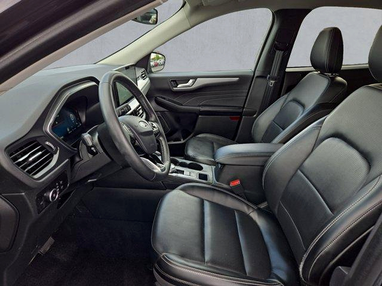 Certified 2023 Ford Escape Platinum AWD/4WD image 11