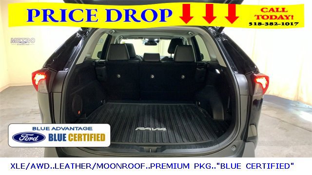 Used 2022 Toyota RAV4 XLE Premium image 21