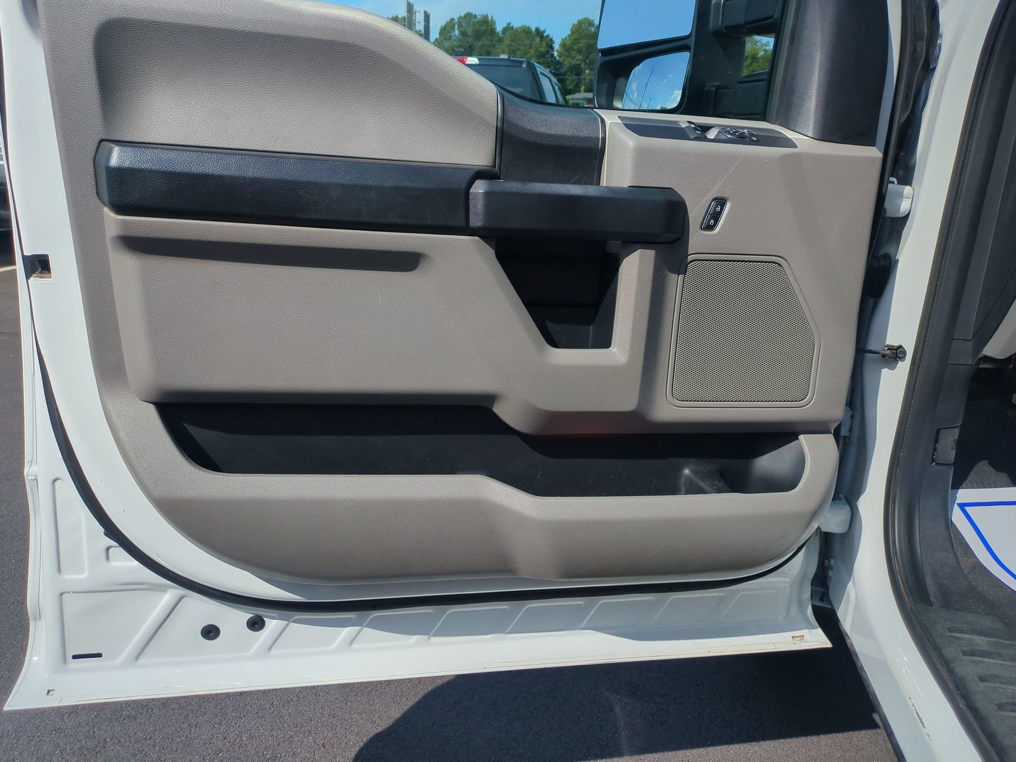 Certified 2020 Ford F350 XL w/ Power Equipment Group RWD image 10