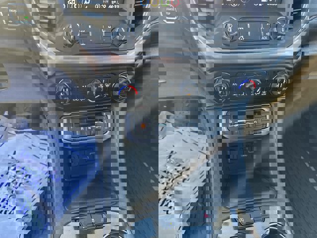 Used 2023 GMC Acadia AT4 w/ Technology Package image 23