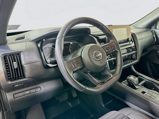Used 2024 Nissan Pathfinder Rock Creek AWD/4WD image 13
