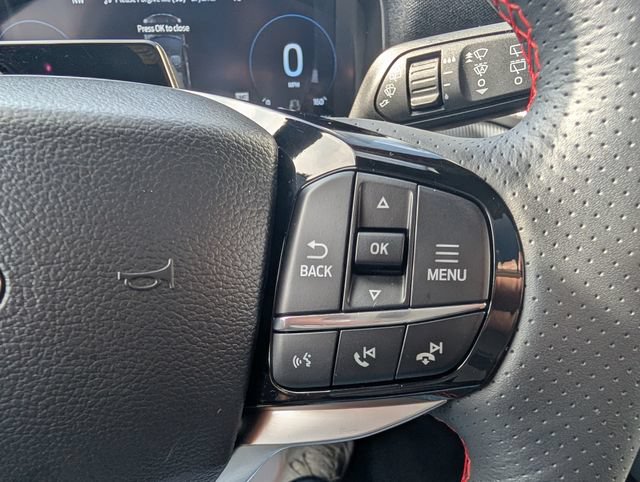Certified 2025 Ford Explorer ST-Line w/ Premium Package AWD/4WD image 15