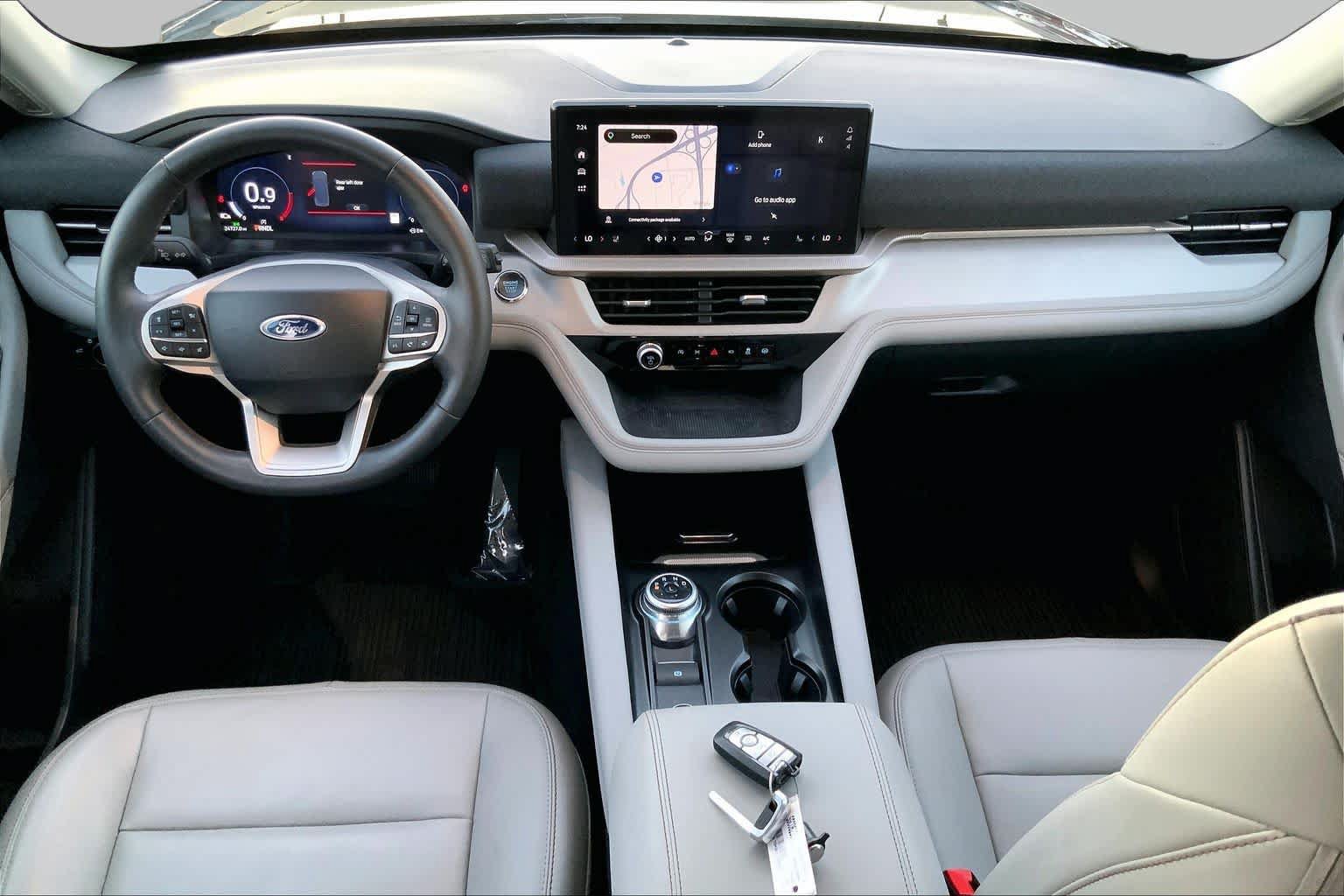 Certified 2025 Ford Explorer Active w/ Active Comfort Package RWD image 14