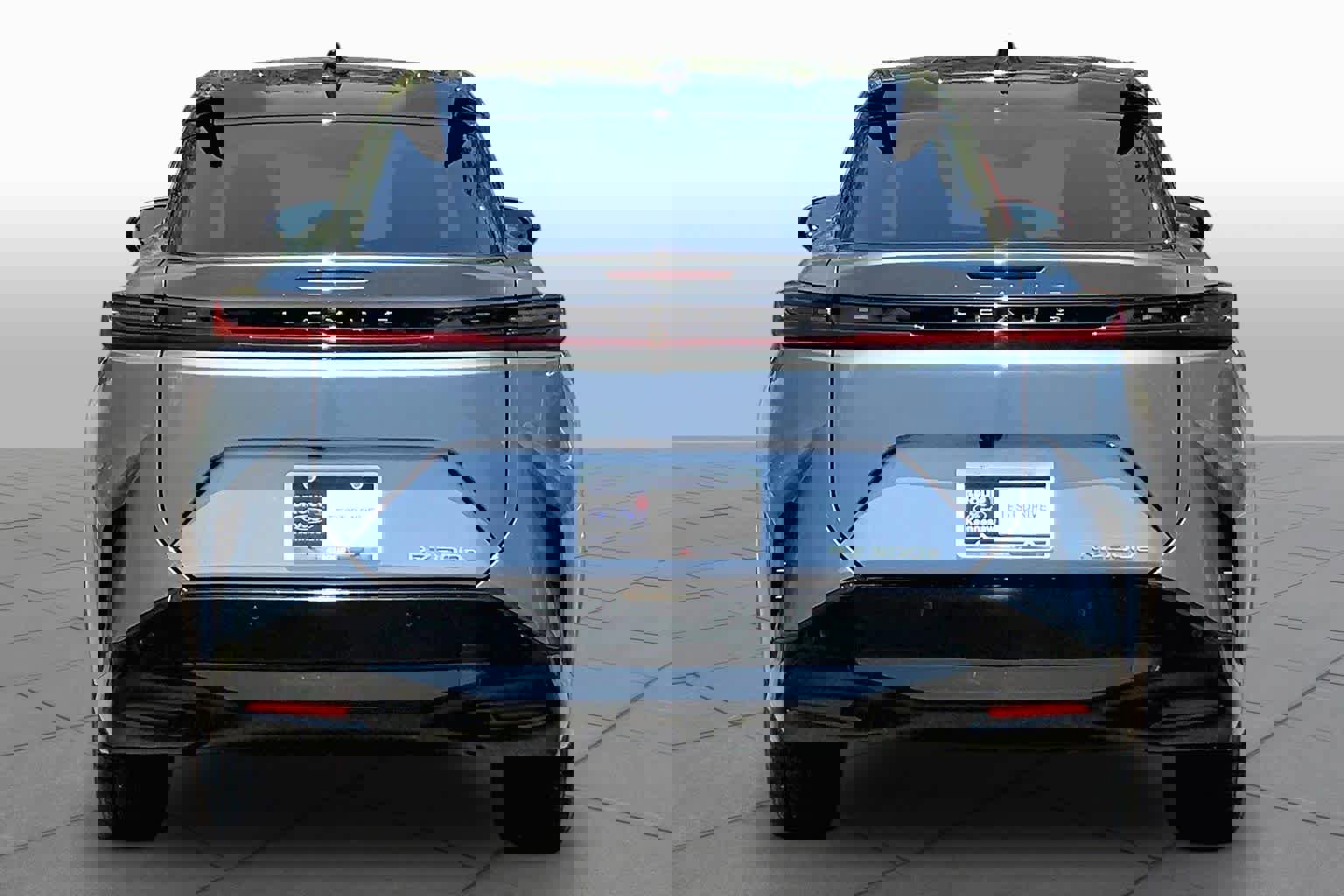 Used 2024 Lexus RZ 300e Premium w/ Accessory Package (Z1) FWD image 4