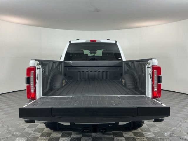 Certified 2025 Ford F350 Lariat w/ Black Appearance Package image 8