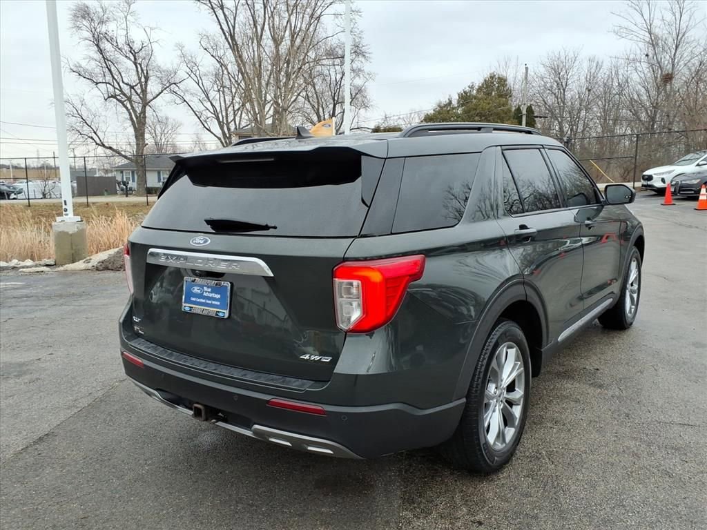 Certified 2022 Ford Explorer XLT w/ Equipment Group 202A image 5