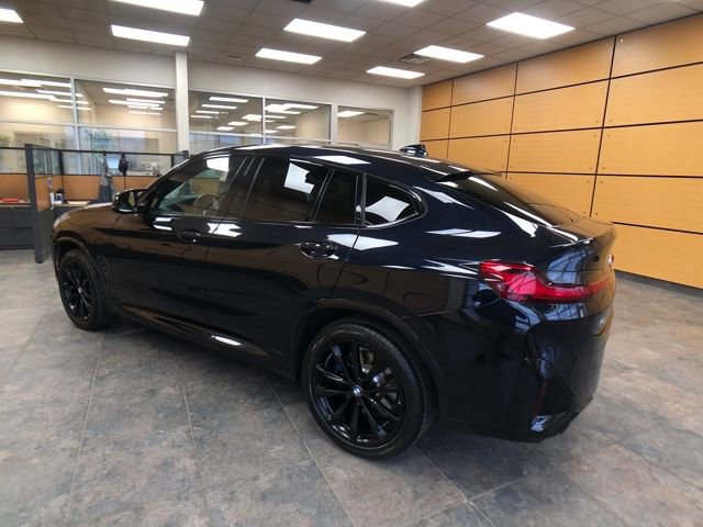 Used 2022 BMW X4 M40i image 3