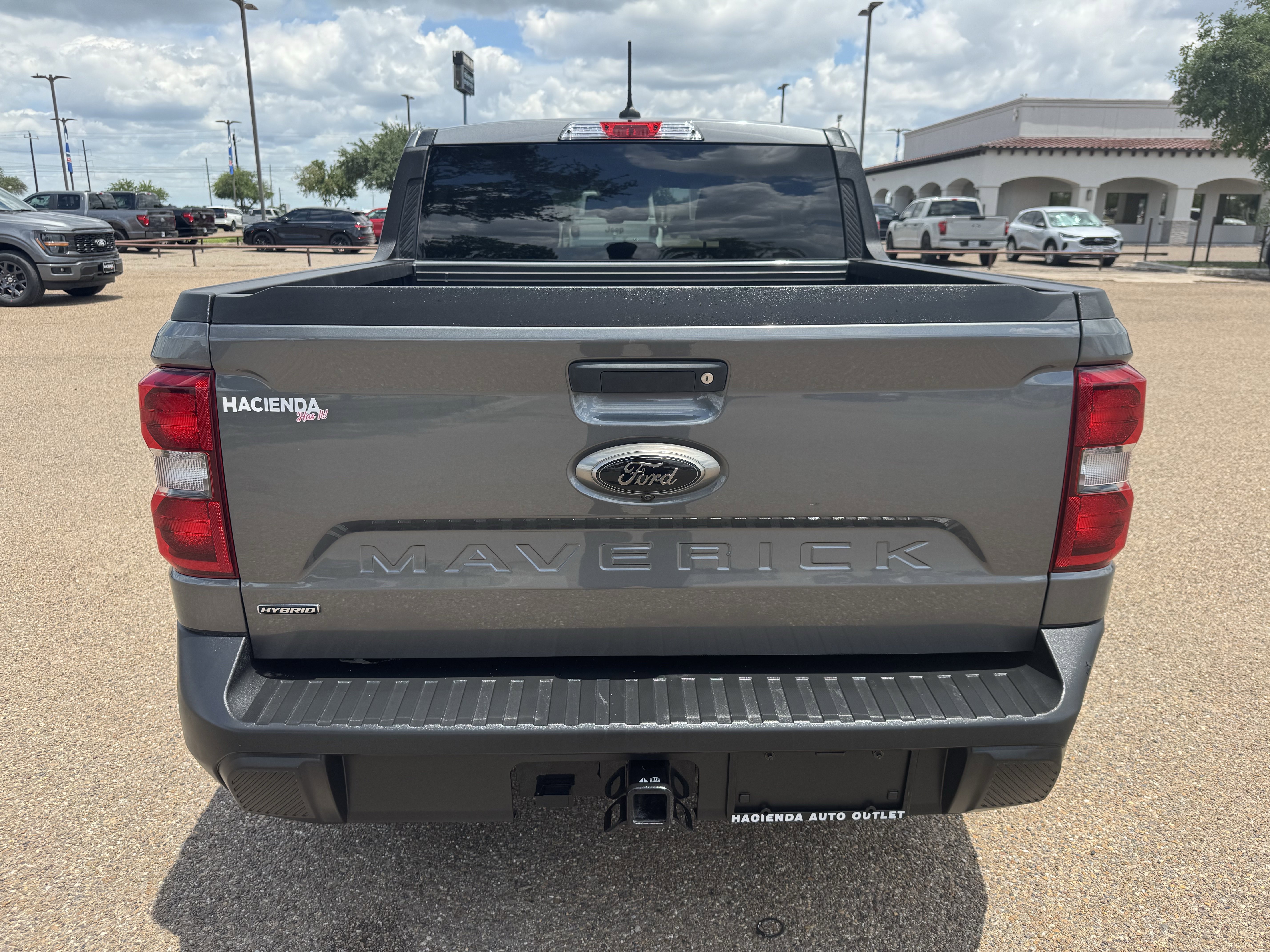 Certified 2024 Ford Maverick XLT w/ XLT Luxury Package FWD image 3