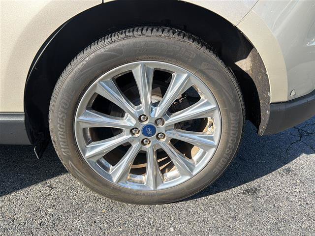 Certified 2018 Ford Edge Titanium w/ Equipment Group 302A FWD image 22