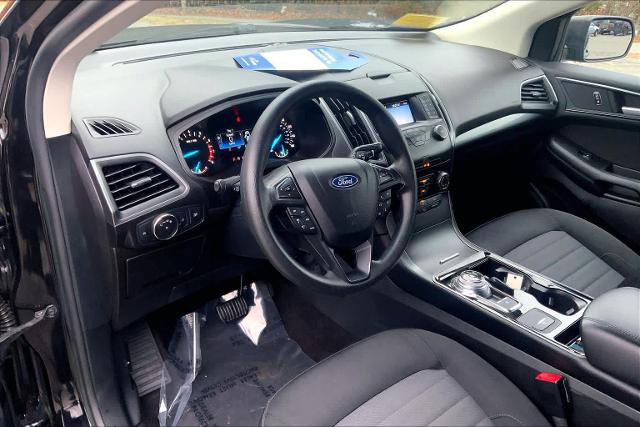 Certified 2019 Ford Edge SE image 17