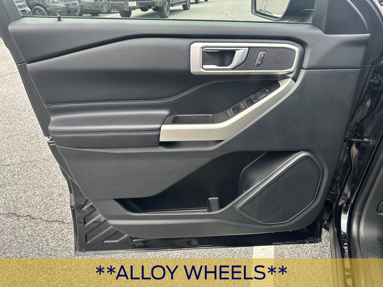 Certified 2022 Ford Explorer XLT w/ Equipment Group 202A image 11