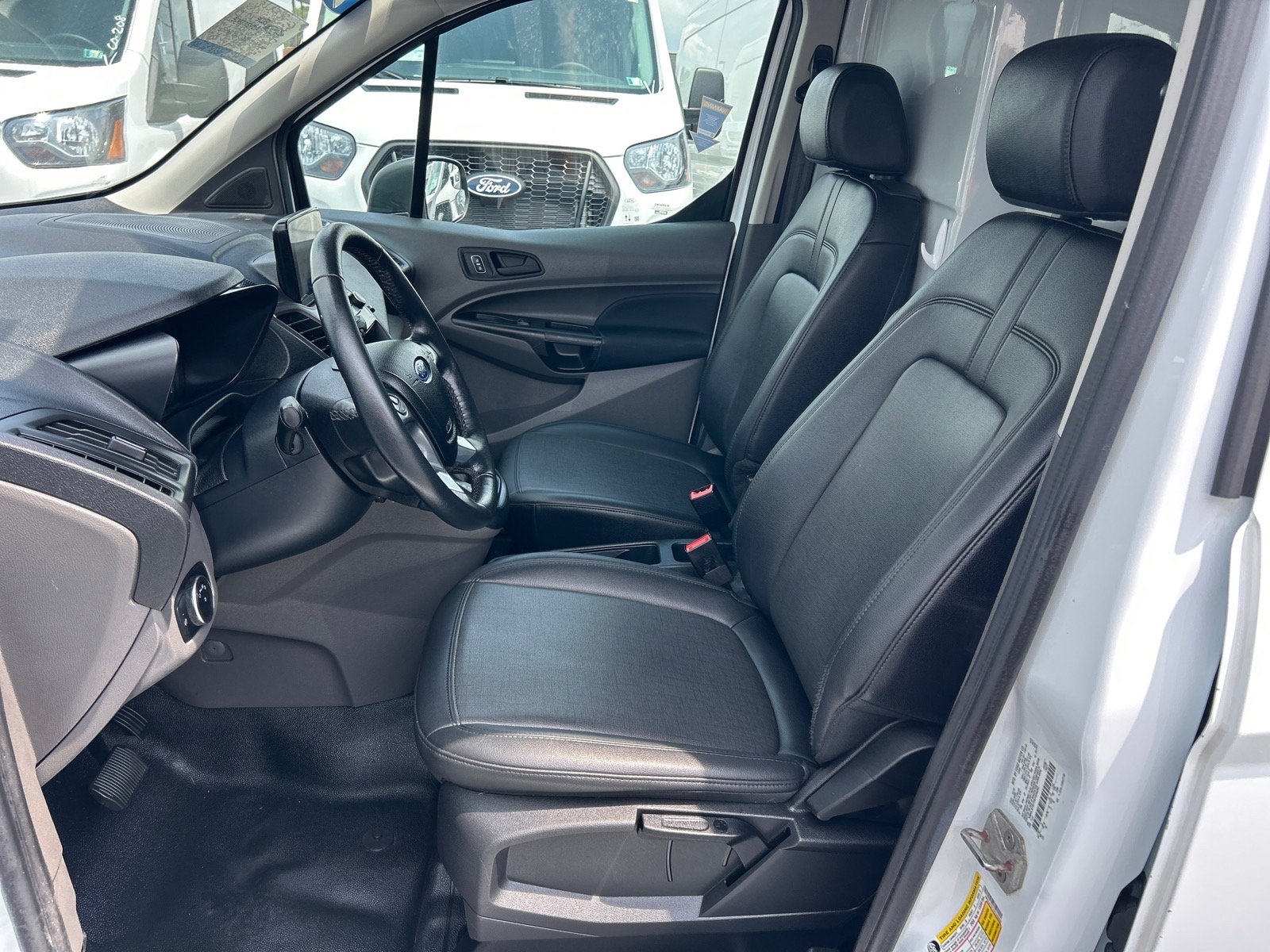 Certified 2022 Ford Transit Connect XL w/ CNG/LPG Engine Prep Package FWD image 6