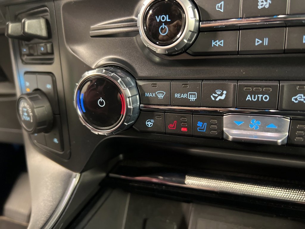 Certified 2022 Ford F150 Platinum w/ Equipment Group 701A High image 14