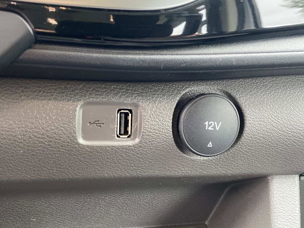 Certified 2024 Ford Transit 350 XLT RWD image 29