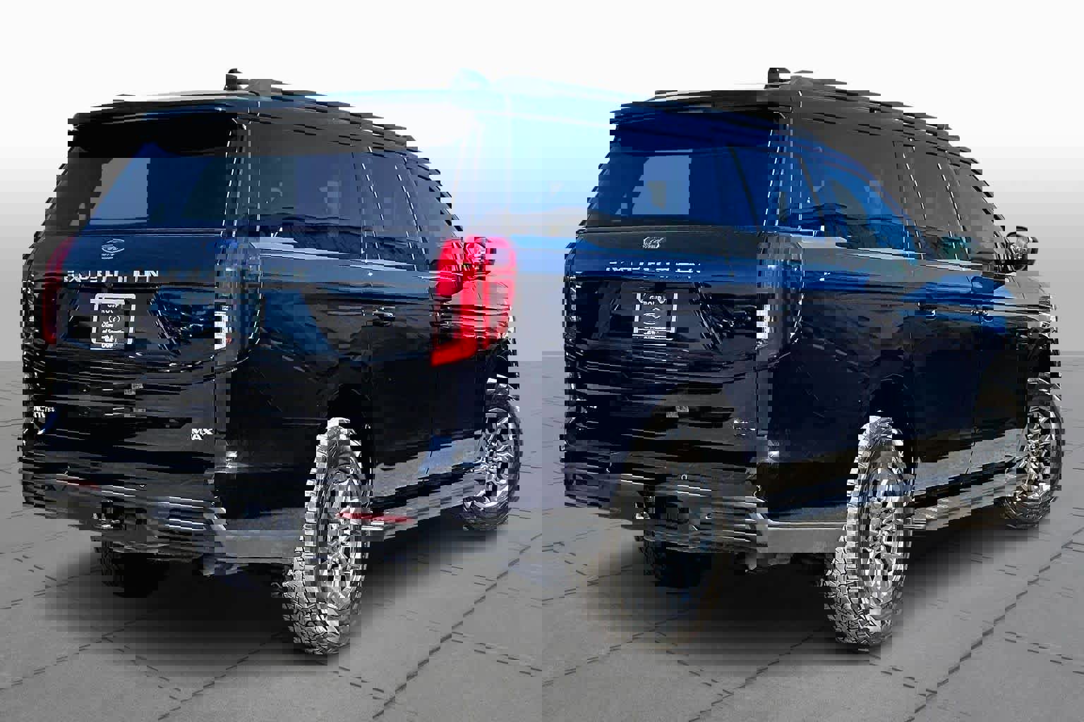 Certified 2025 Ford Expedition Max Active image 5