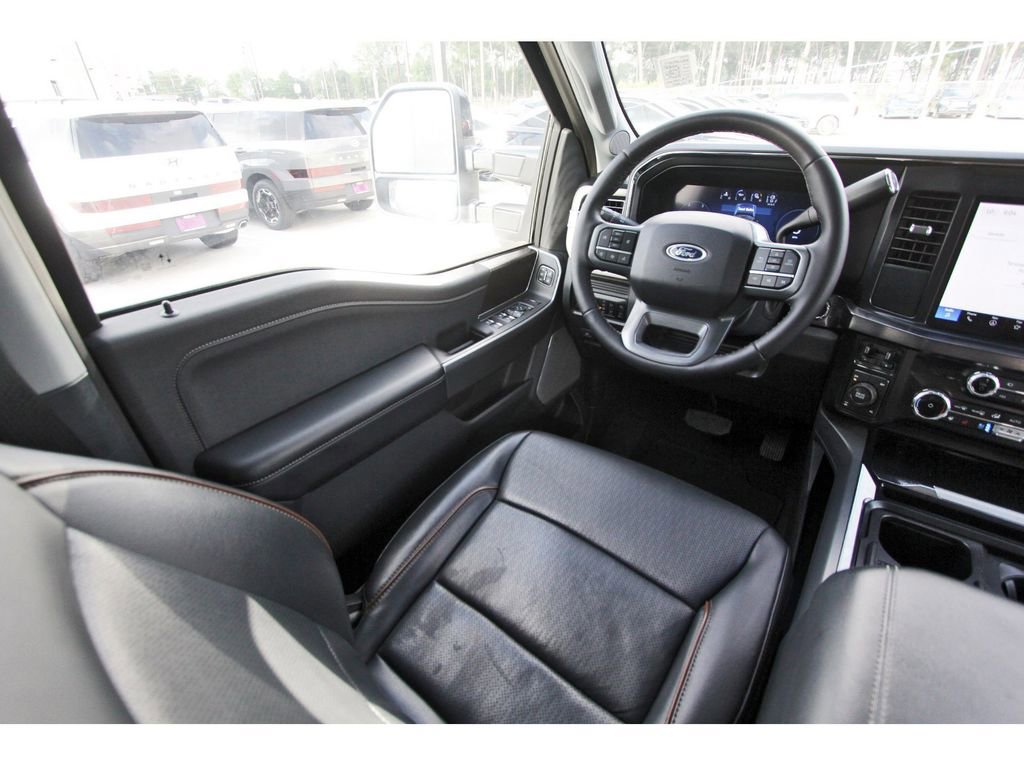 Certified 2025 Ford F250 Lariat w/ FX4 Off-Road Package image 11
