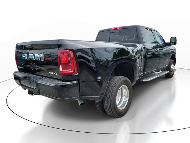 Used 2026 RAM 3500 Laramie AWD/4WD image 2