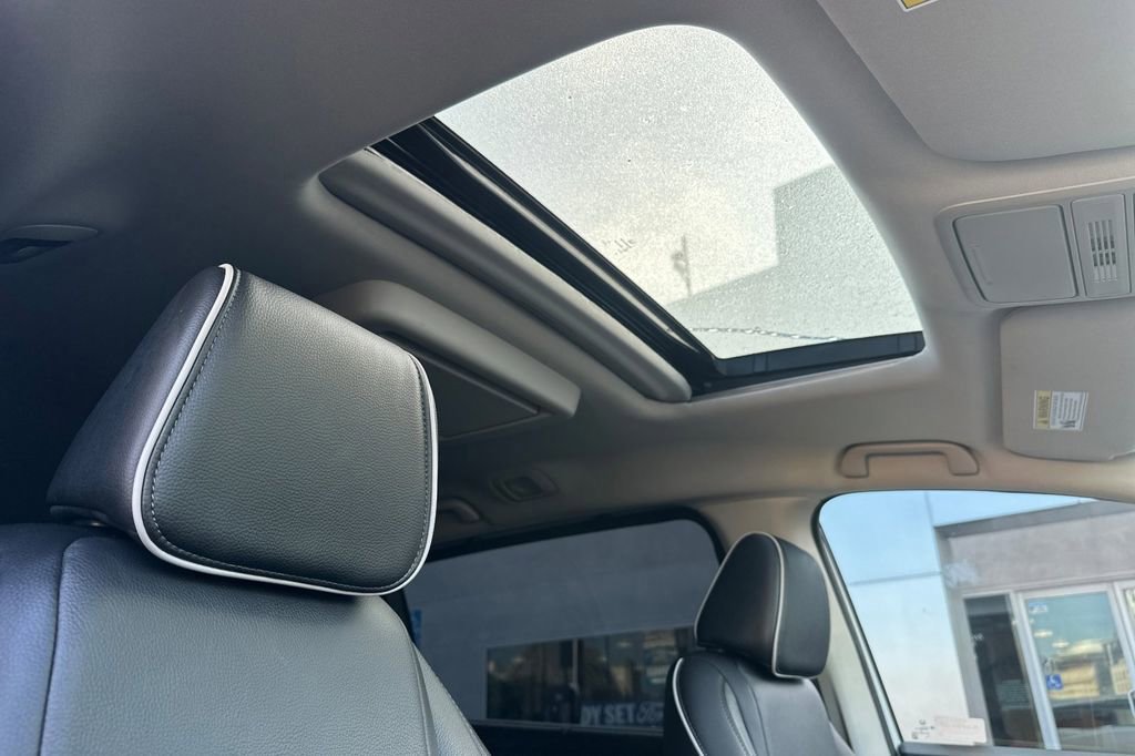 Used 2025 Honda Odyssey Touring image 21