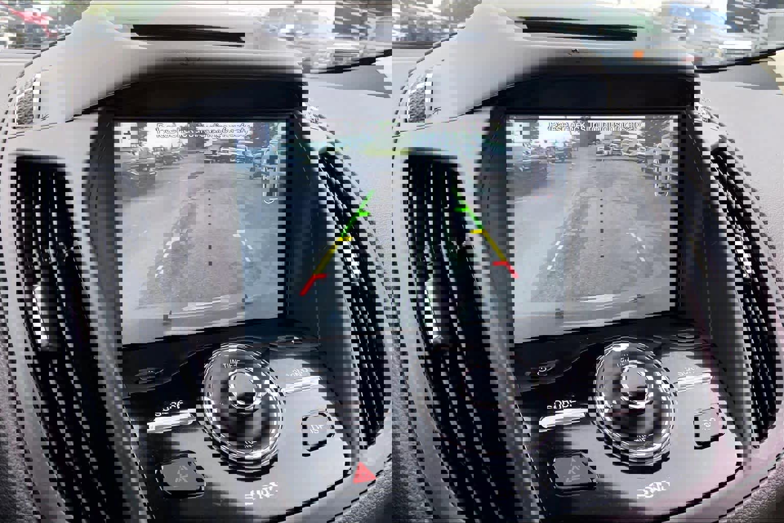 Certified 2018 Ford Escape SE w/ Ford Safe & Smart Package AWD/4WD image 23