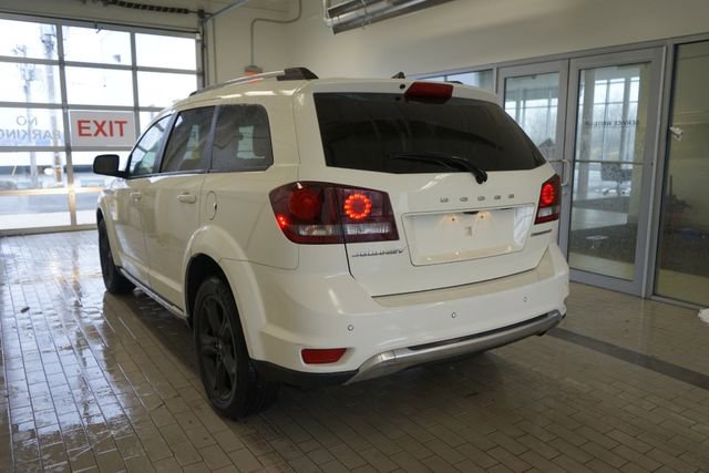 Used 2020 Dodge Journey Crossroad image 2